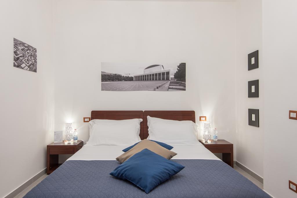 Eroom42 Guest House Rome Bagian luar foto