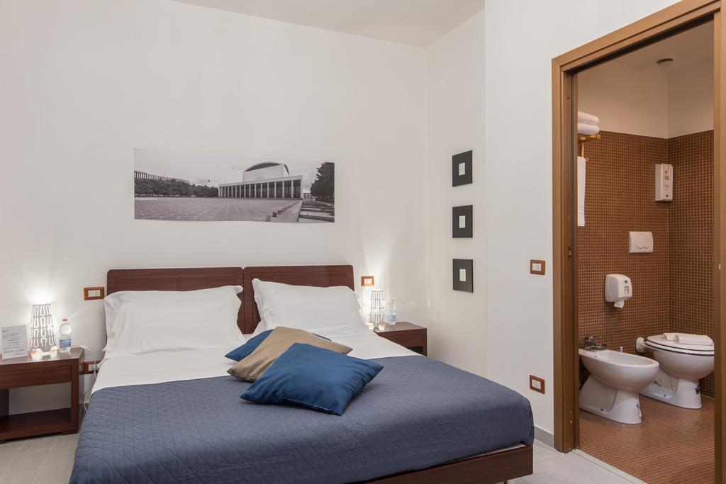 Eroom42 Guest House Rome Bagian luar foto