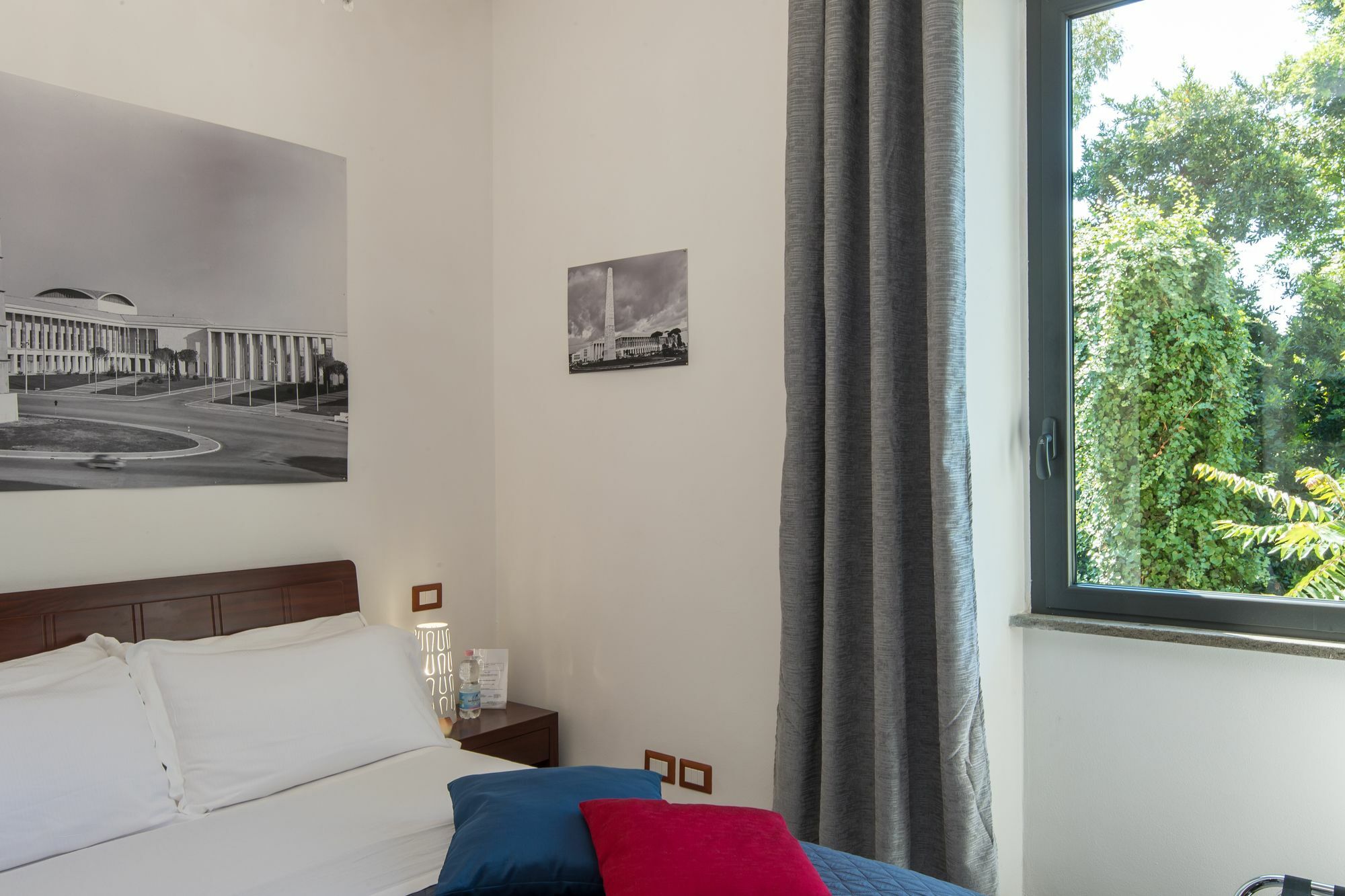 Eroom42 Guest House Rome Bagian luar foto