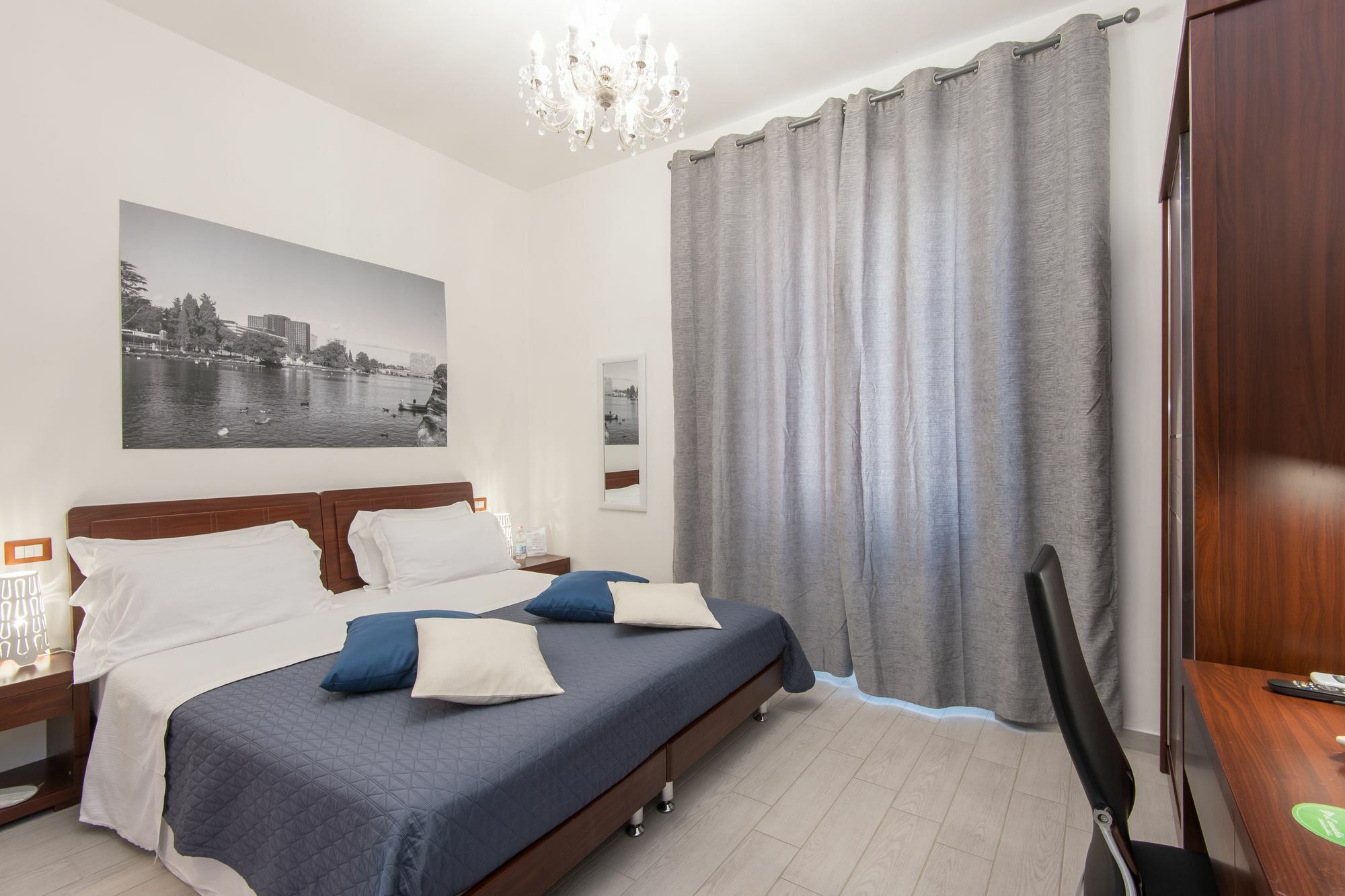 Eroom42 Guest House Rome Bagian luar foto